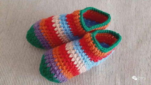 毛线编织教程 彩色袜套的钩织方法